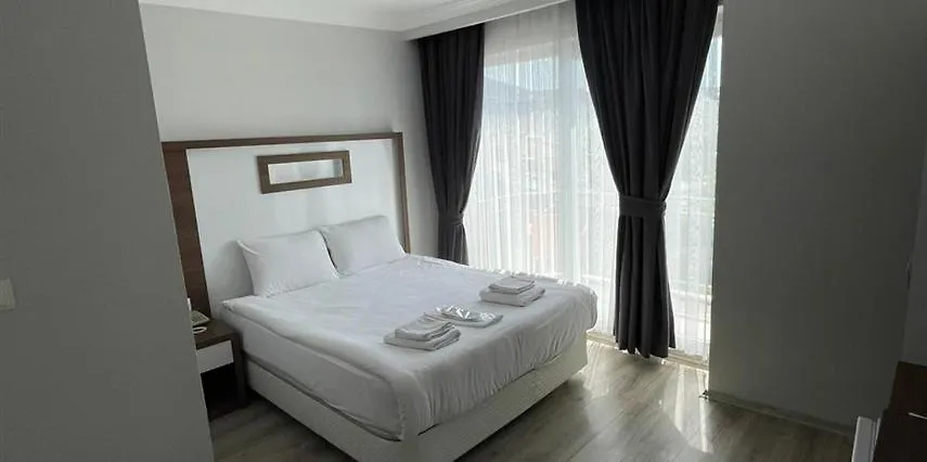 **  Demir Otel Kuşadası Türkiye