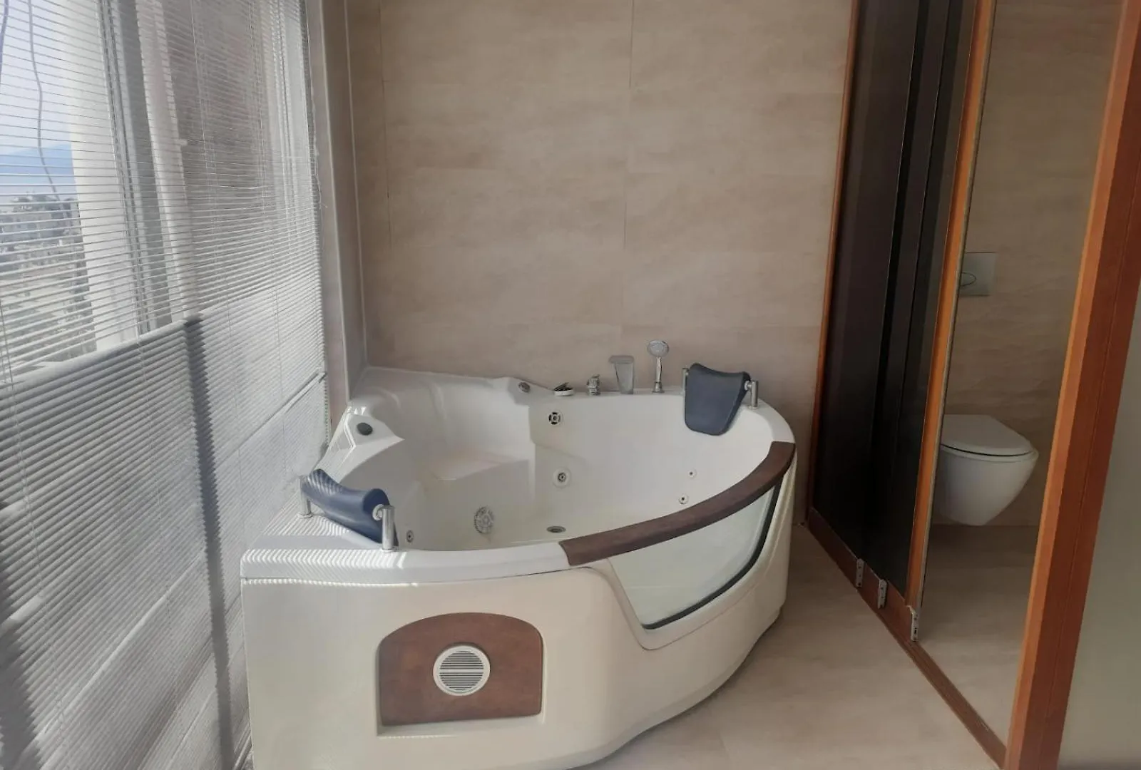 Demir Otel Kusadasi